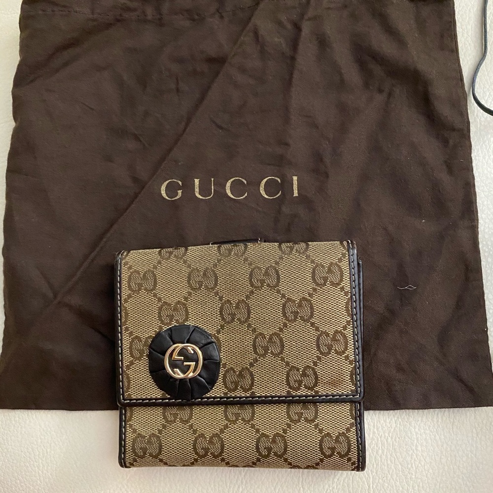 Gucci wallet